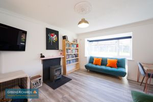 Sitting Room- click for photo gallery